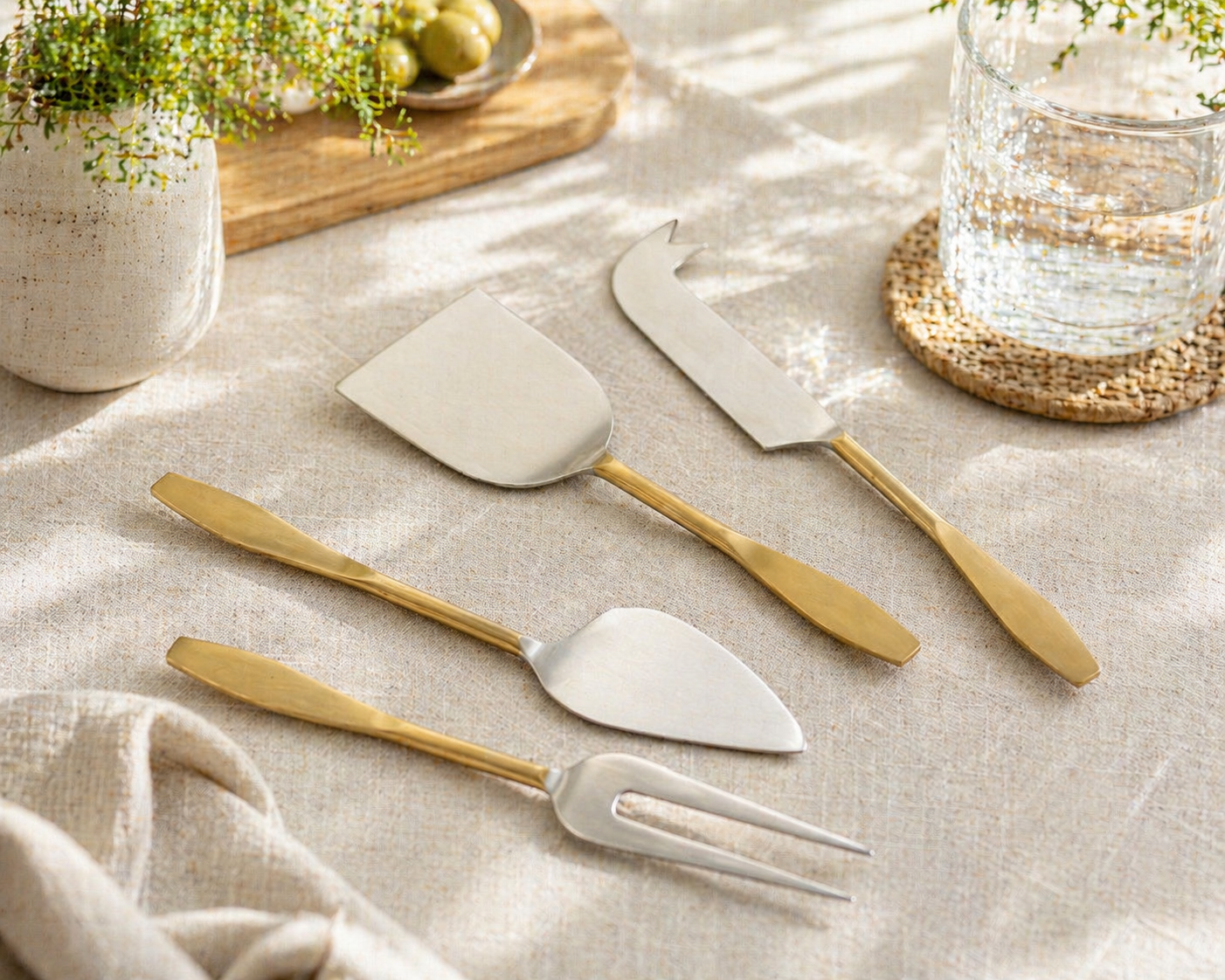Aline Cheese Knife Set – 4 Piece Stainless Steel Cheese Board Cutlery